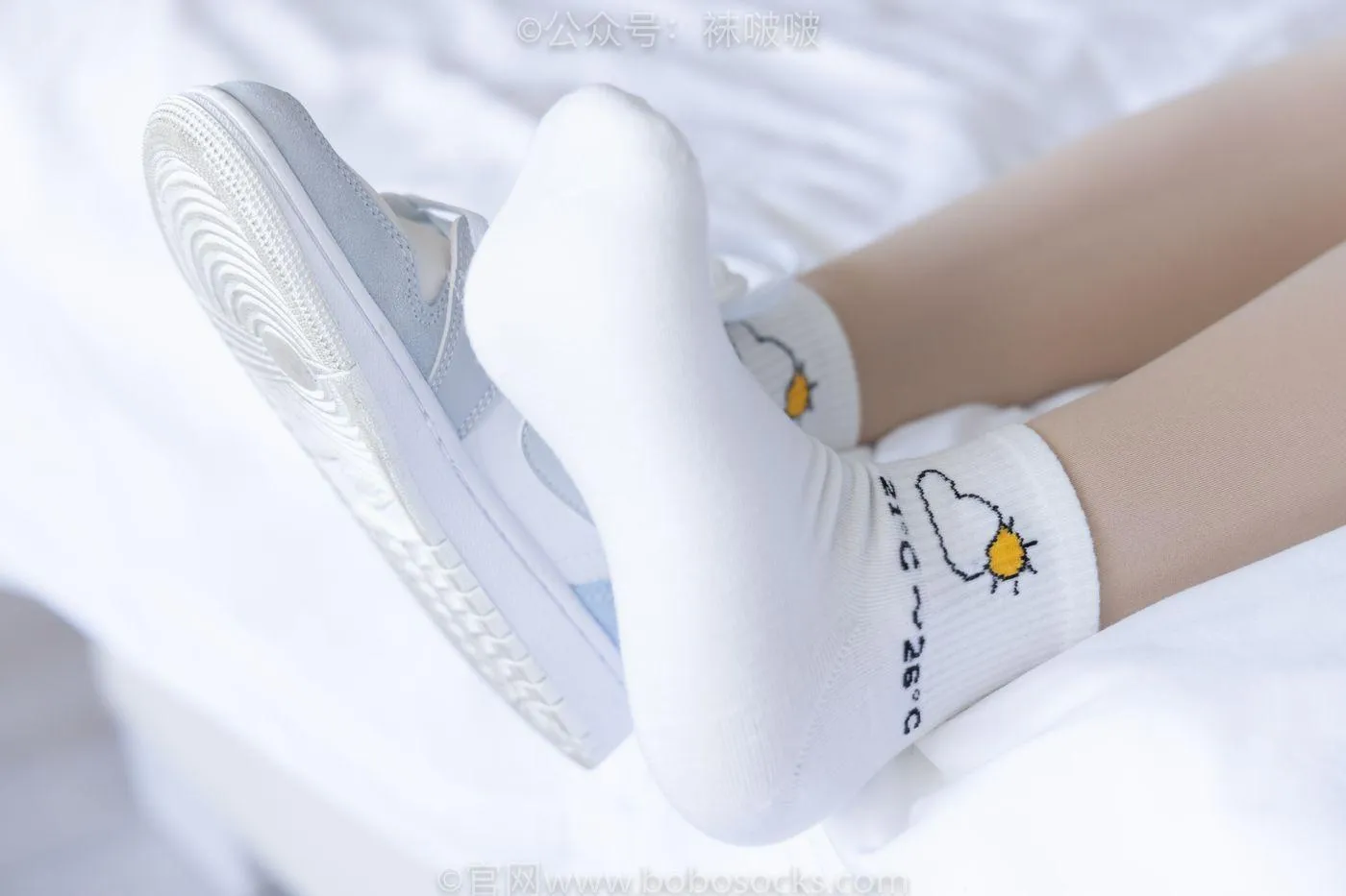 [BoBoSocks袜啵啵]NO.031 小奶熊-AJ板鞋、白棉袜、厚肉丝 [149P]插图3